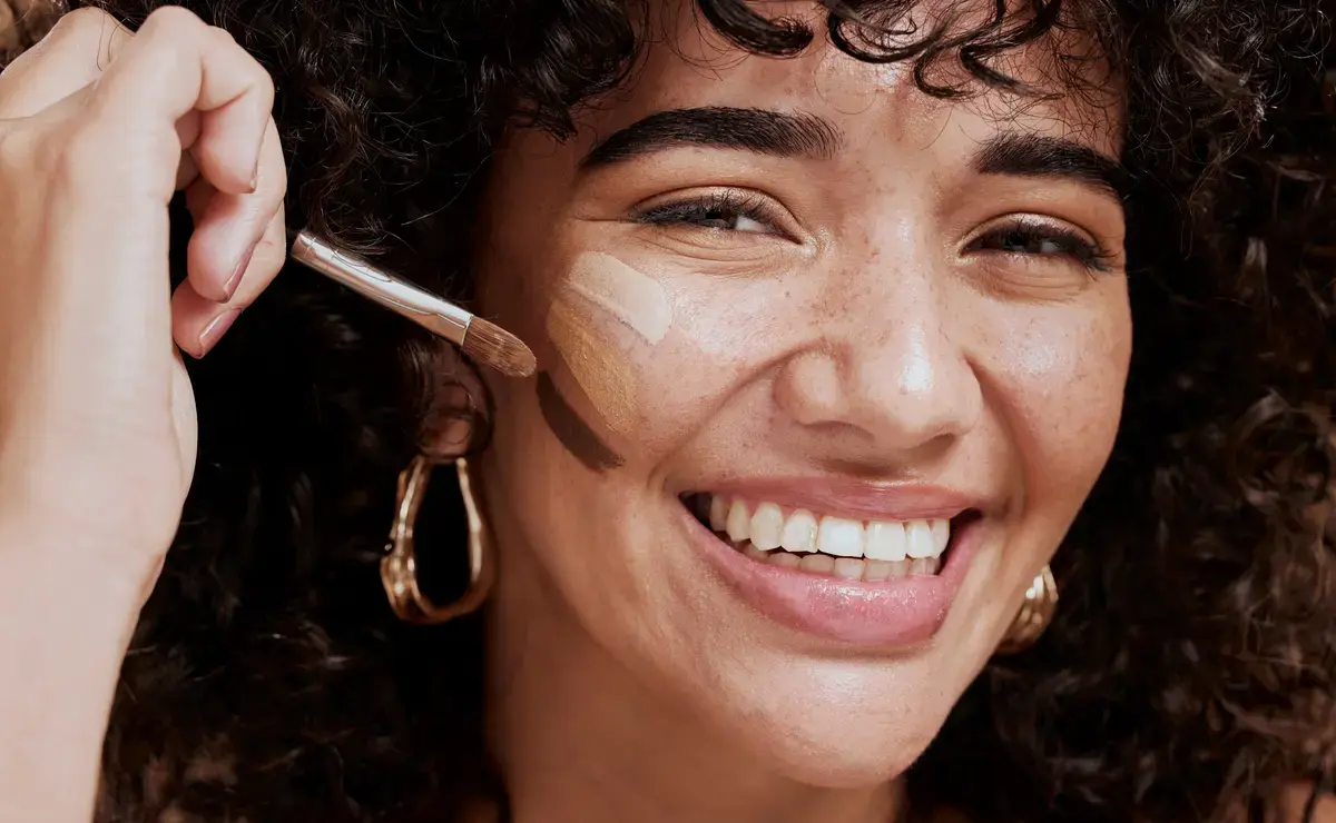 Achieving a Sculpted, Youthful Glow: Mastering Face Contouring