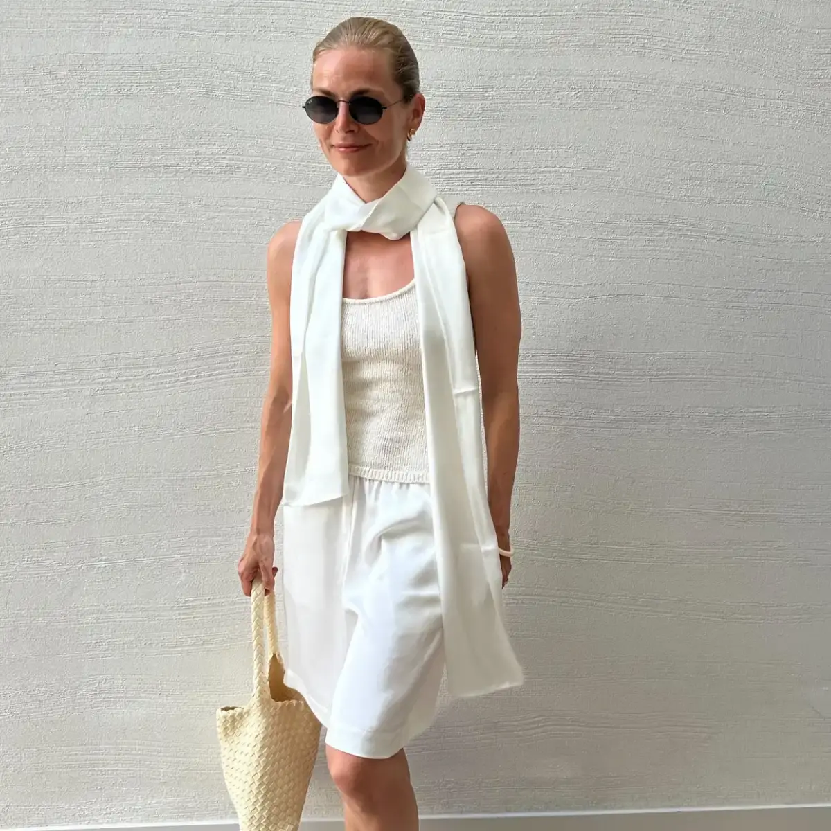 Fashion People Ditch Skinny Thong Sandals for New Trend
