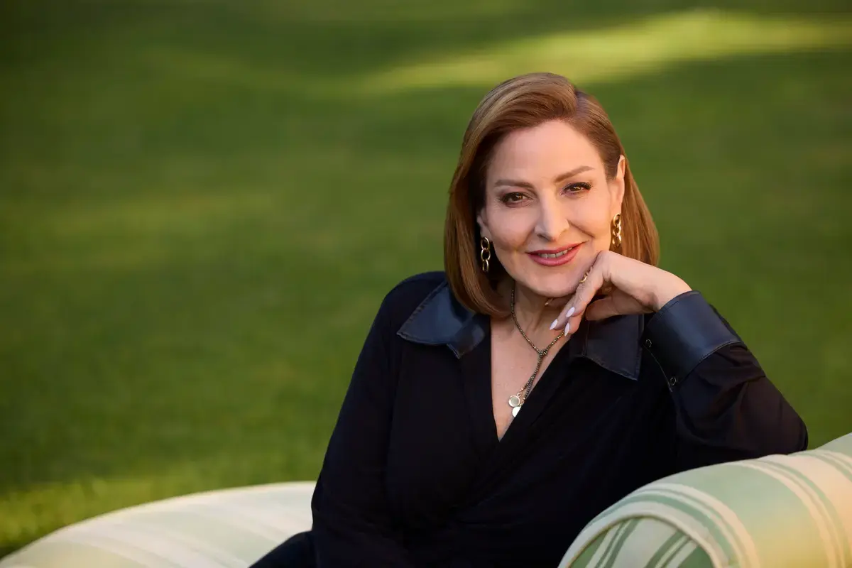 Makeup Expert Offers Advice on Hiding Dark Circles and Under-Eye Wrinkles