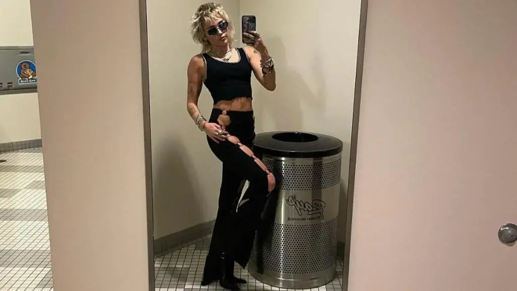 Miley Cyrus Stuns in Corset Dress During Barbie Doll Line BTS Shoot