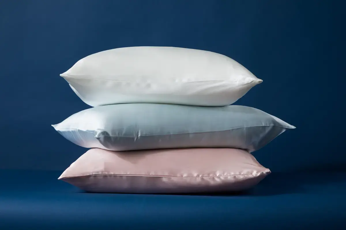 Silk Pillowcases: The Secret to Smooth Hair and Skin