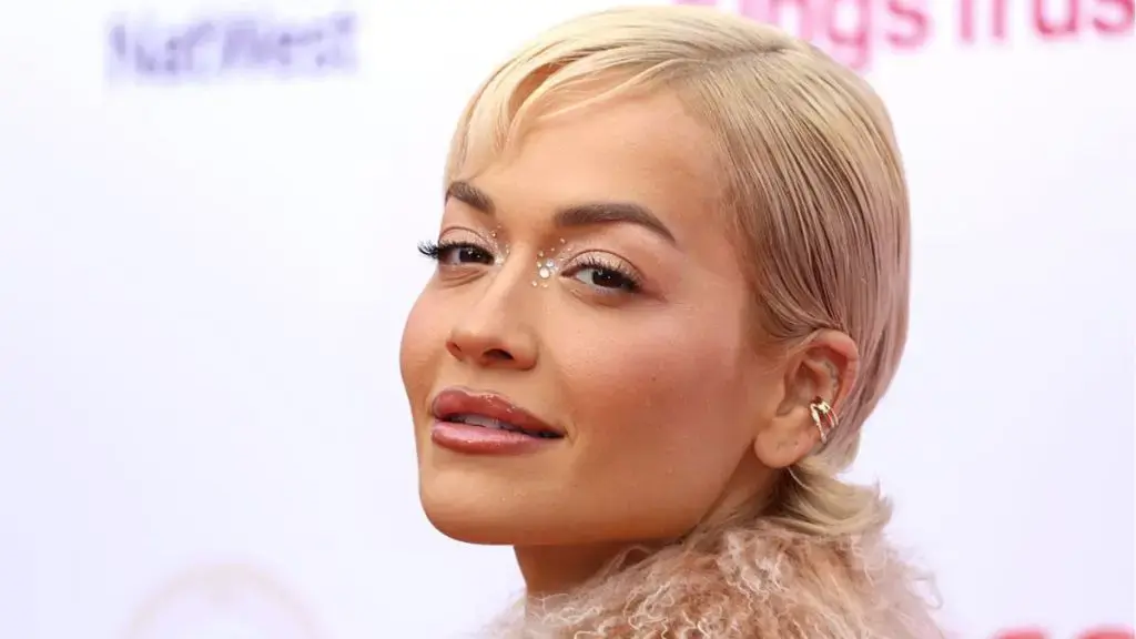Sizzling Sauna Snap: Rita Ora Sets Social Media Ablaze with Tiny Bikini Pose