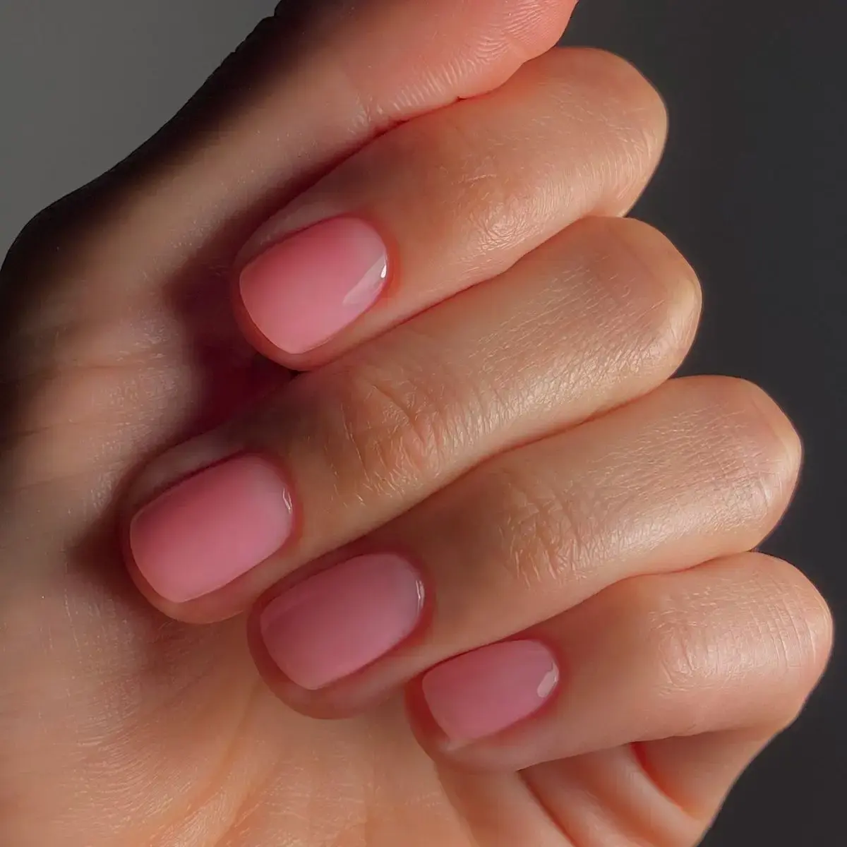 Sorbet Nails: The New Minimalist Trend