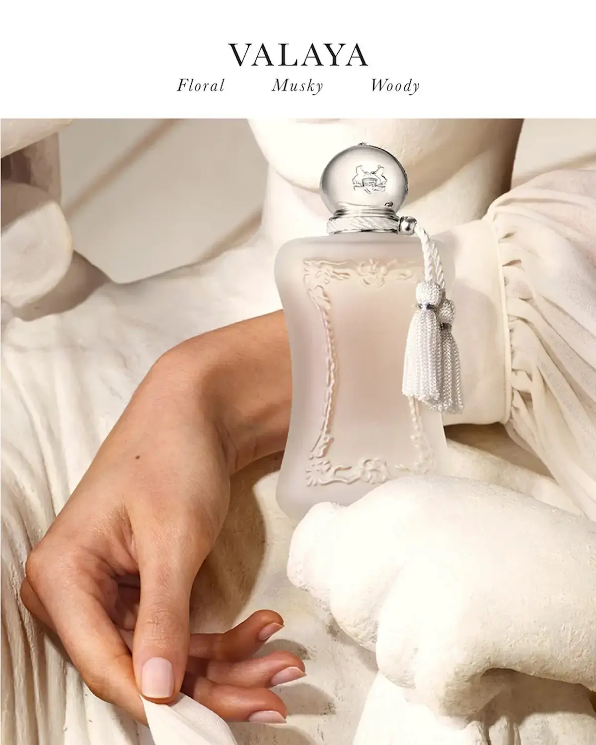 The Most Irresistible Perfumes That Stop Strangers in Their Tracks