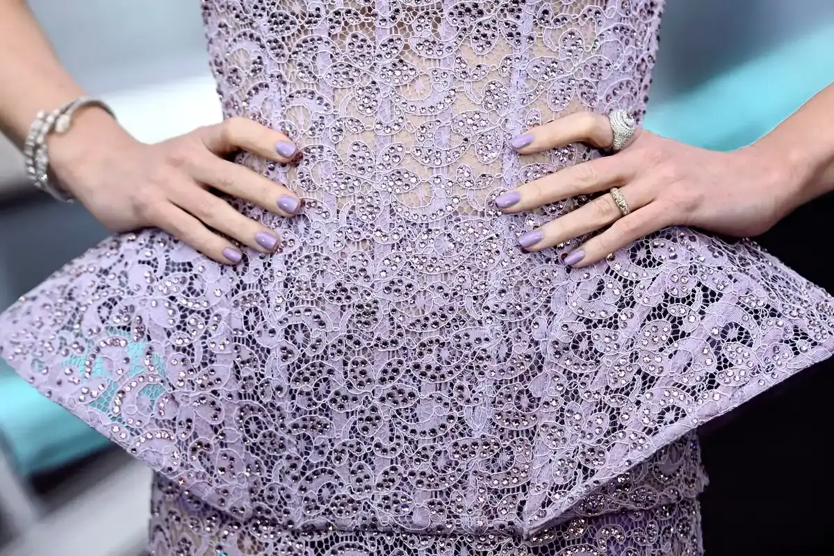 The Summer Shift to Cloud Purple Manicures