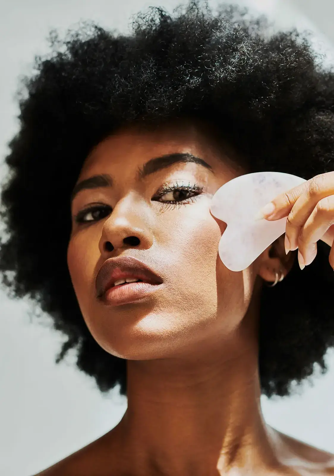 Best Skincare Devices for Brighter, Firmer Skin in 2026