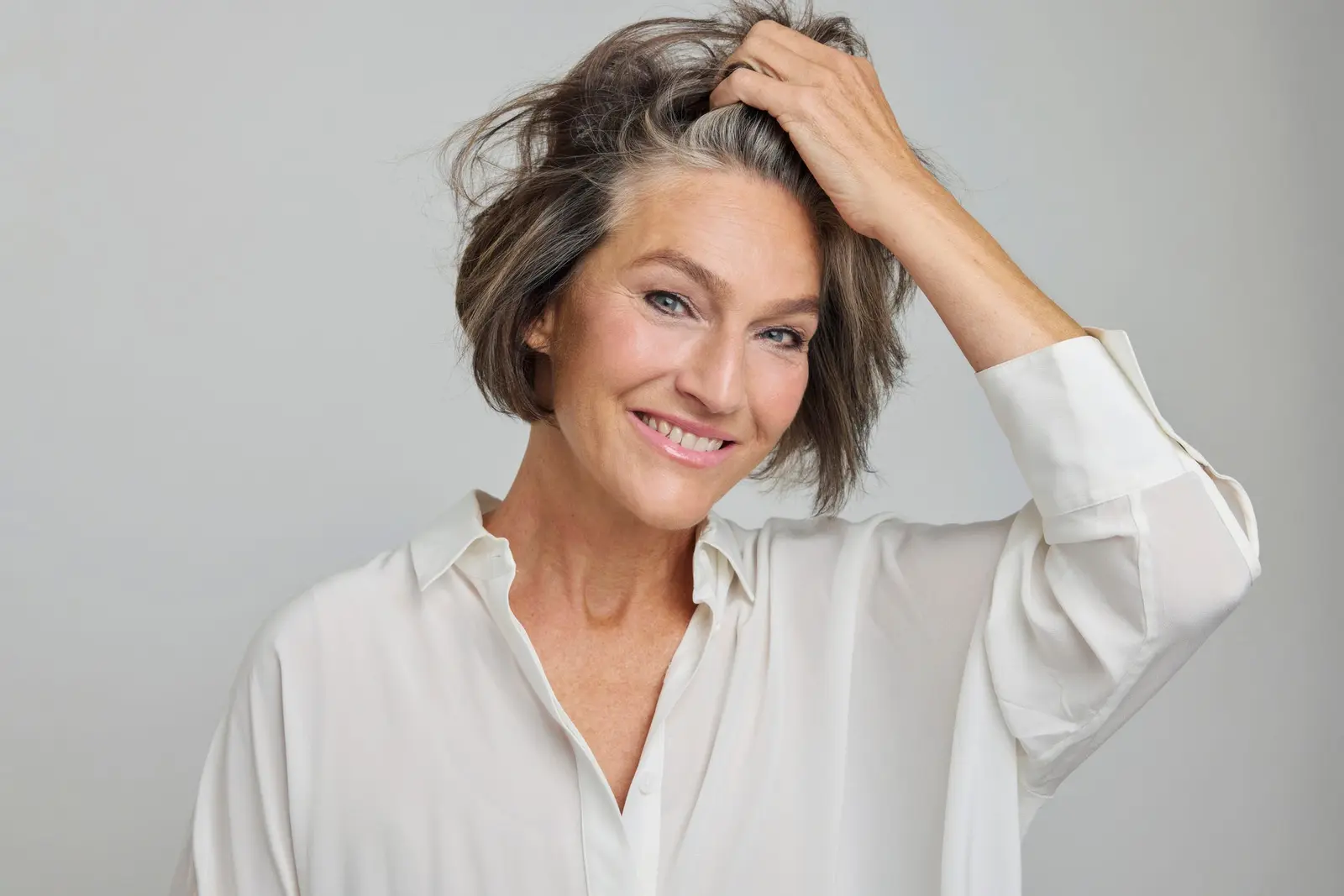 Gray blending specialist shares expert tips for embracing natural silver locks