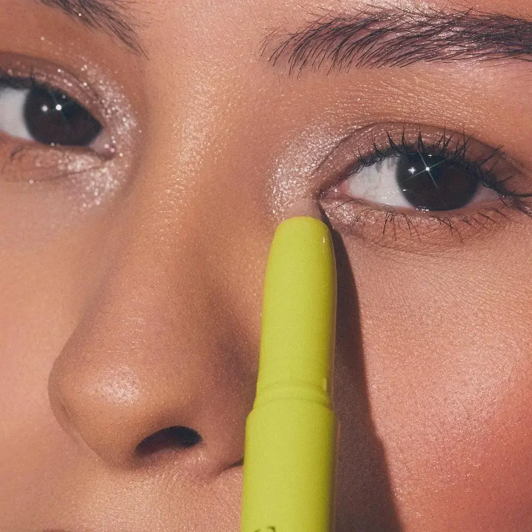 The 10 Best Highlighters to Make Your Eyes Pop