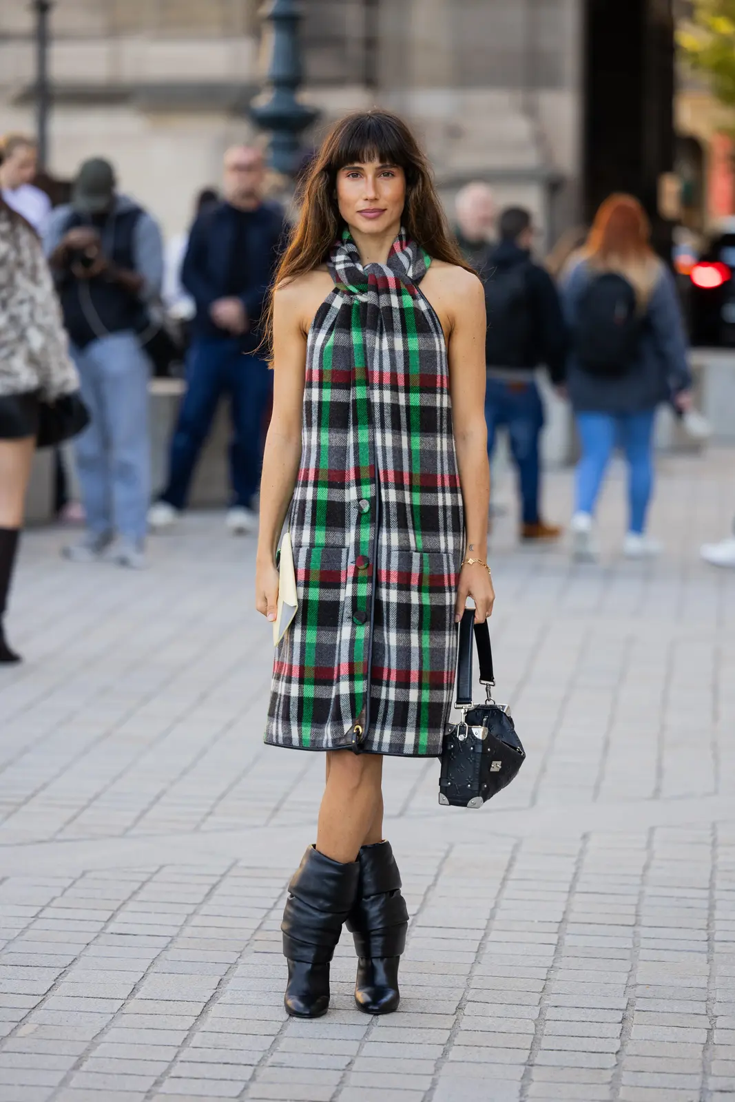 The Checked Dress Becomes Autumn’s Must‑Have One‑And‑Done Piece