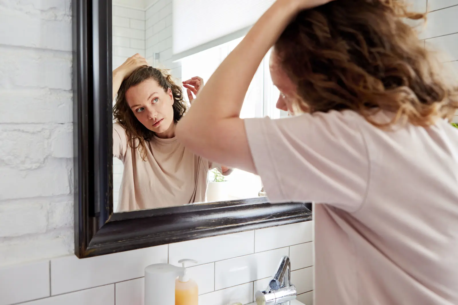 Can Minoxidil Successfully Reverse Hair Thinning?