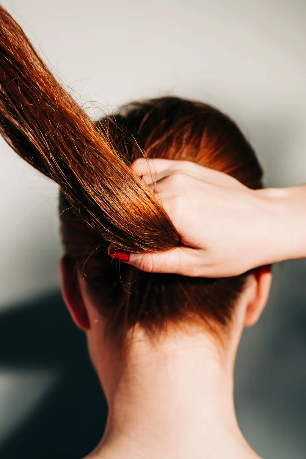 Dry Conditioning: A New Way to Boost Hair Shine and Color Longevity