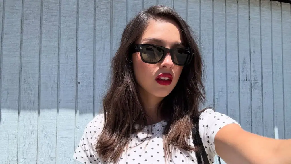 Olivia Rodrigo Channels Retro Pop-Punk Energy in Charlotte Concert Performance
