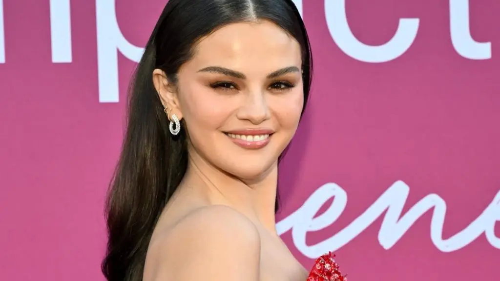 Selena Gomez Brings Fiery Glamor to Hollywood in Prada